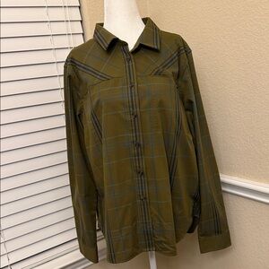 Alaskan Hardgear AKHG by Duluth Trading Company Woman's Large Plaid Shirt